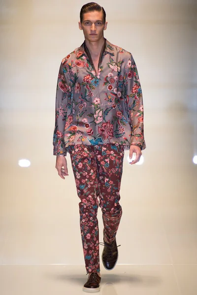 Look 33